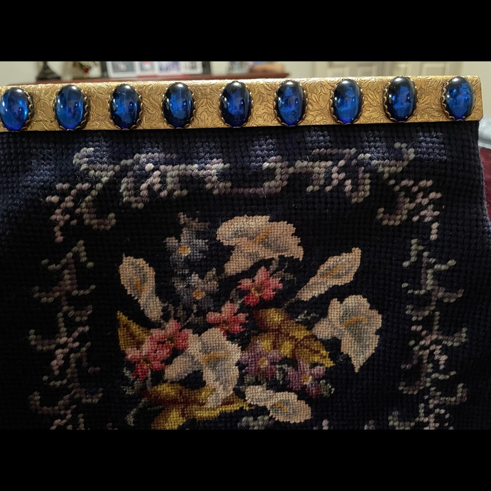 Ventage Purse